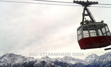Auli Gandola Cabke car