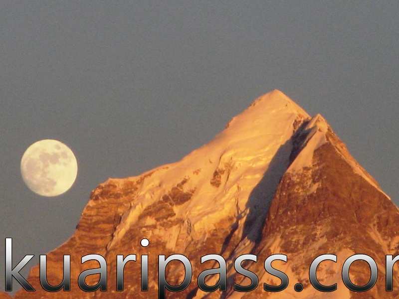 best view of Dronagiri peak take from auli north face trek kuaripass