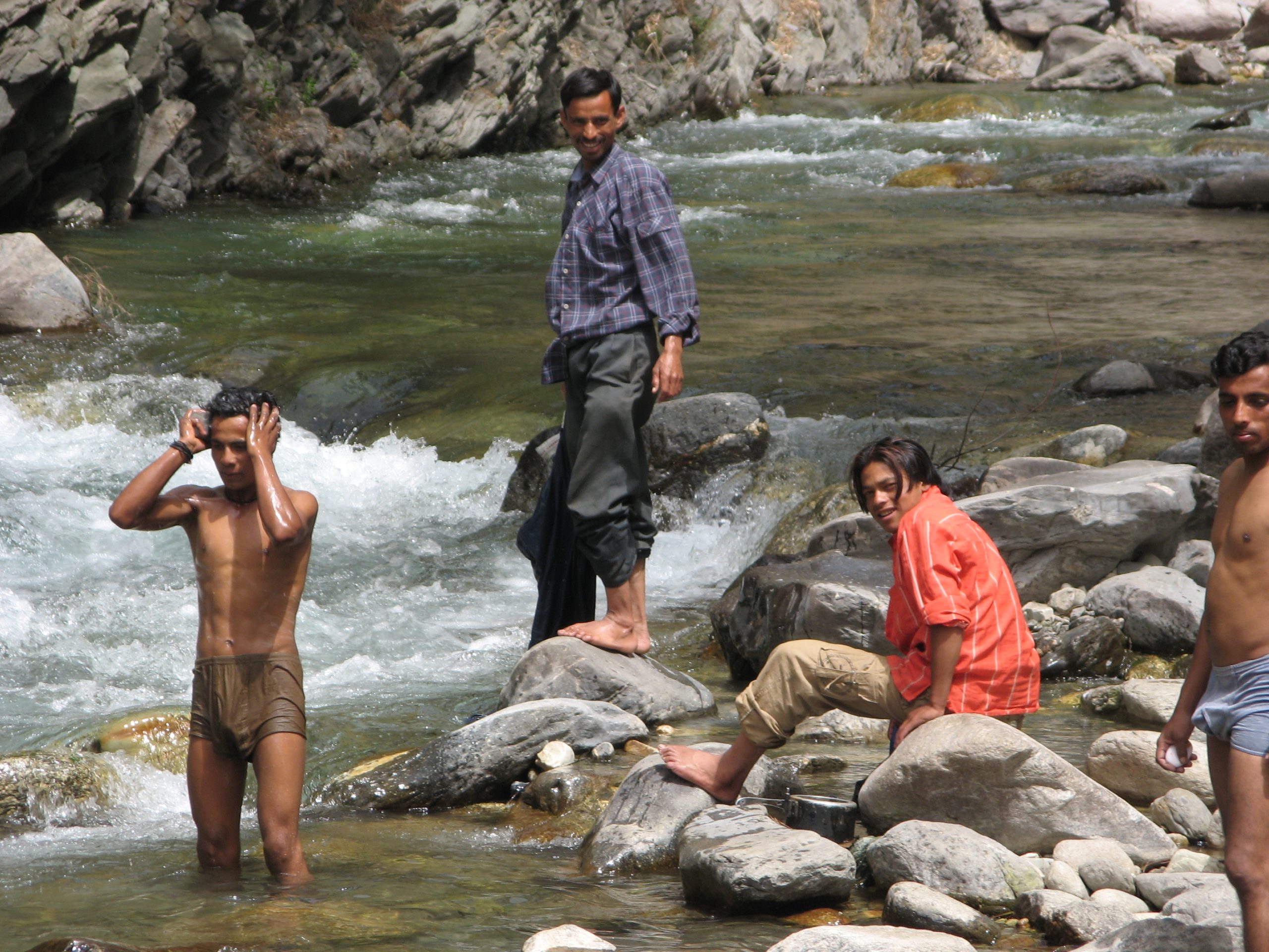 kakbhusandi lake trek